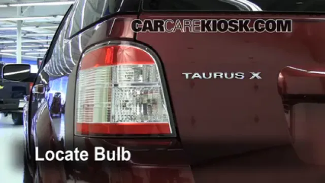 2008 Ford Taurus X Limited 3.5L V6 Luces Luz de reversa (reemplazar foco)